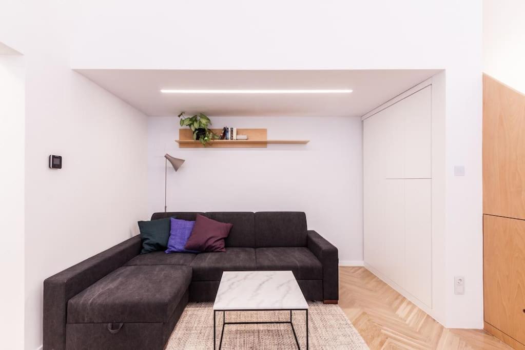 Eszter'S Lovely Downtown Apartment Budapest Exterior photo